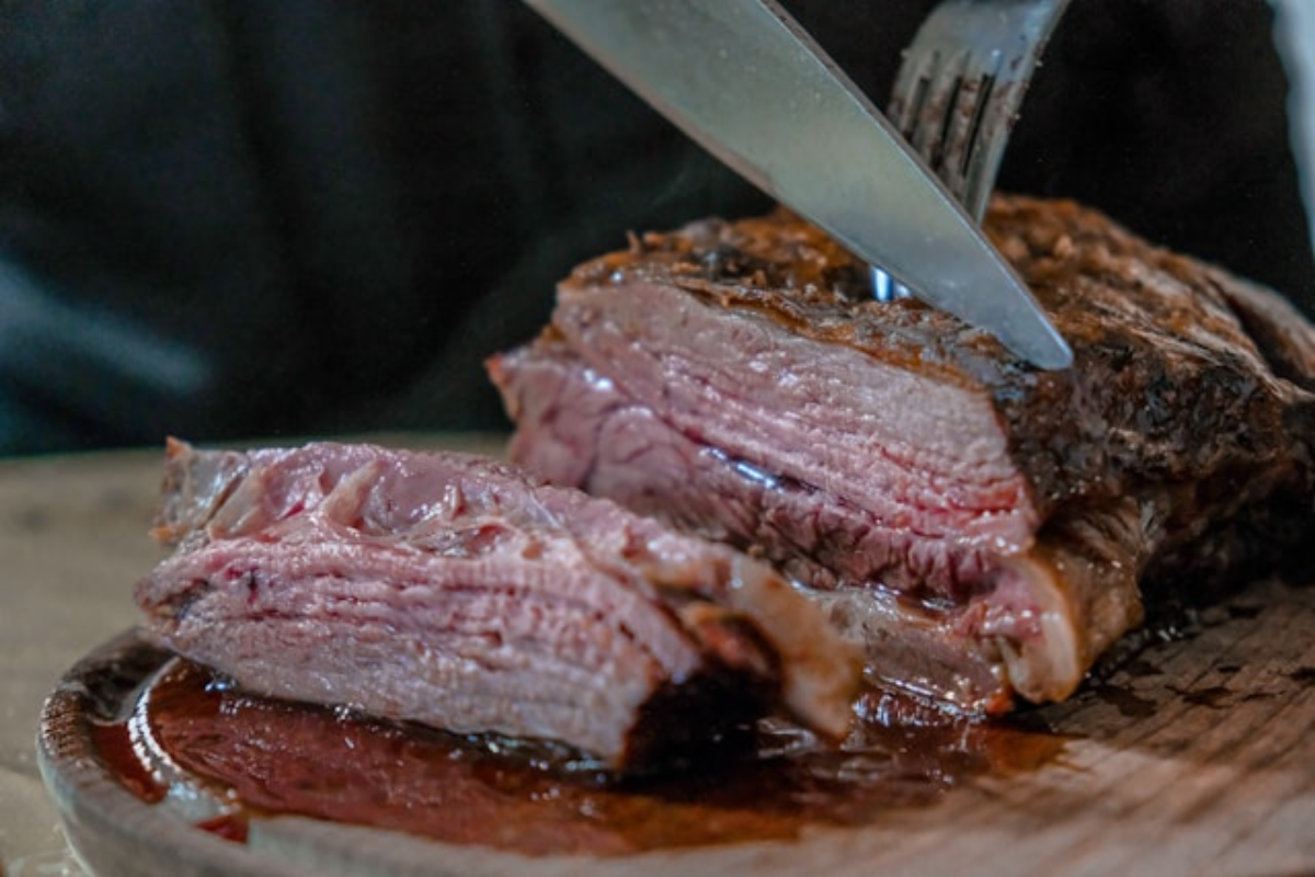 Which cooking method is best for a chuck roast?